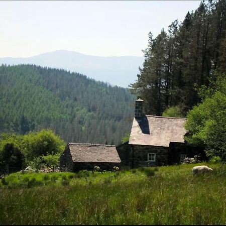 Tyn Y Simdde - Secluded Mountain Stay - Stunning Views Of Eryri ドルゲラウ エクステリア 写真